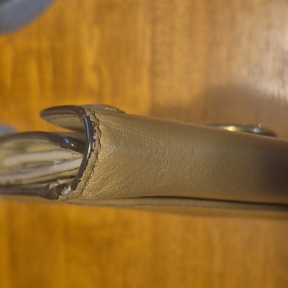 EUC Coach Wallet - Picture 7 of 15